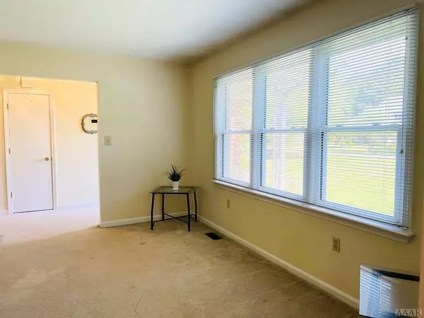 Elizabeth City, NC 27909,400 Pineview DR