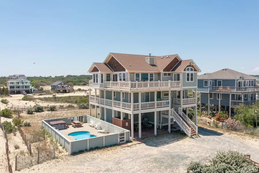 1670 Sandpiper RD, Corolla, NC 27927