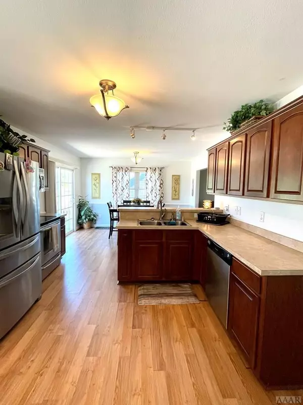 Elizabeth City, NC 27909,121 Cayuse WAY