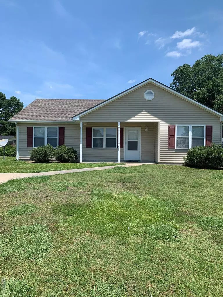 Elizabeth City, NC 27909,208 Summerfield ST