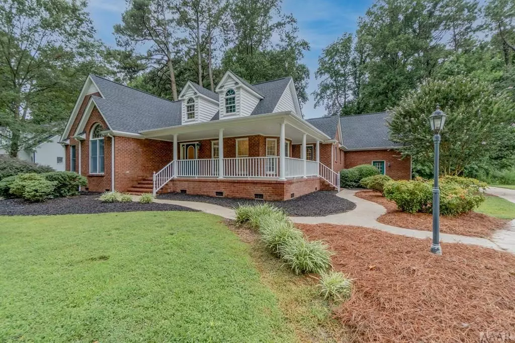 Elizabeth City, NC 27909,901 Small DR