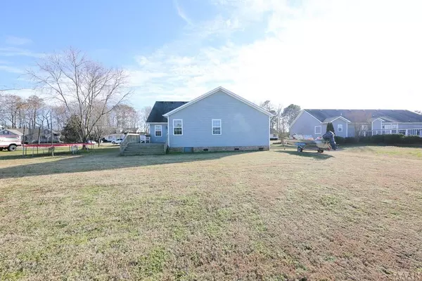 Elizabeth City, NC 27909,W Heron Court