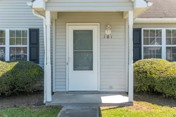 Elizabeth City, NC 27909,101 Willow WAY