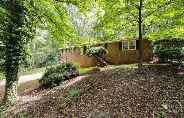 325 Segrest CIR, Athens, GA 30605