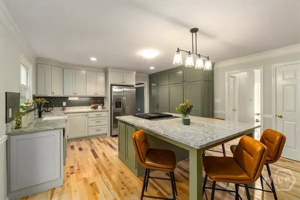 Athens, GA 30605,165 Emerald DR