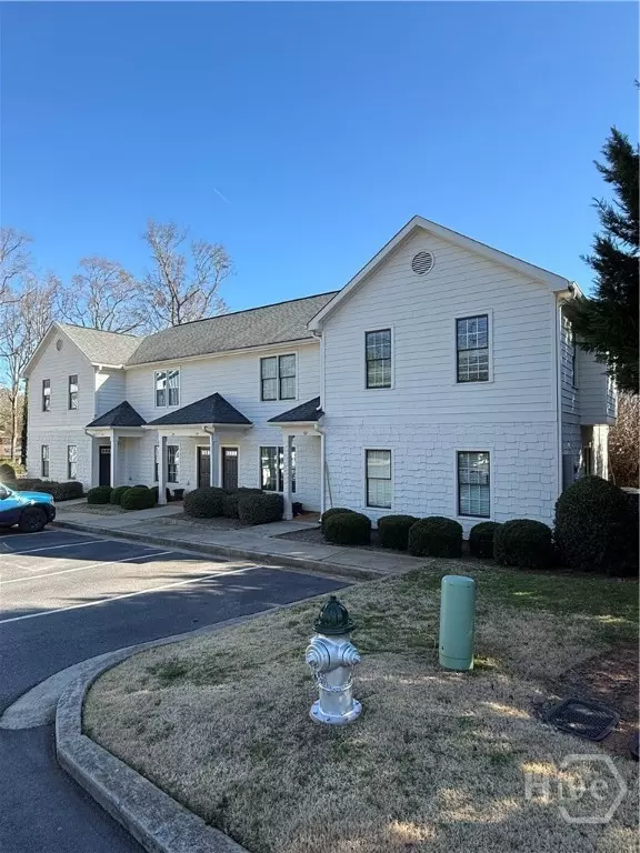 Athens, GA 30605,760 E Campus RD #95