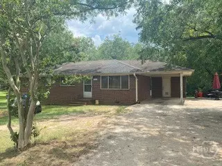 910, 910 B & 1010 Hull RD, Athens, GA 30601