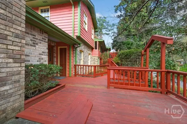 Athens, GA 30606,201 Briarcliff RD