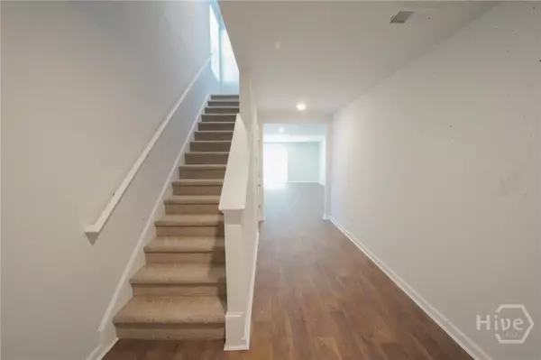 Bloomingdale, GA 31302,470 Coconut DR