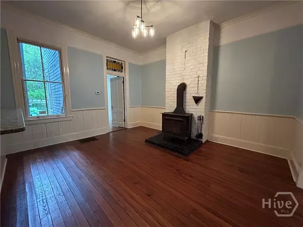 Savannah, GA 31401,413 E Huntingdon ST #A-Lower