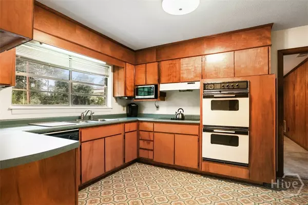 Savannah, GA 31406,1405 Bellview DR