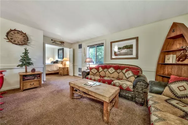 Incline Village, NV 89451,872 Tanager ST #61