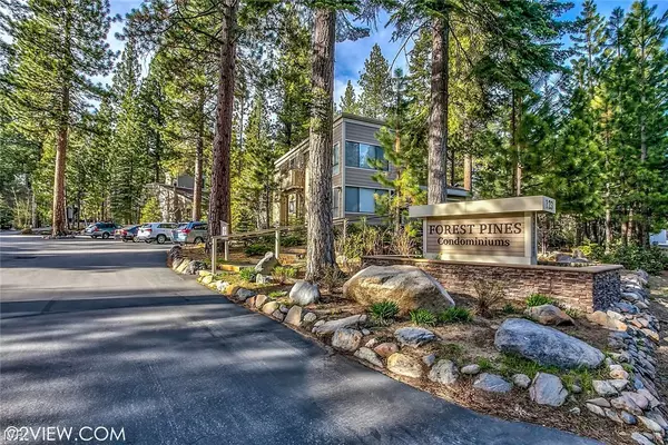 Incline Village, NV 89451,123 Juanita DR #1-21