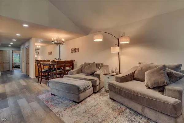 Incline Village, NV 89451,931 Incline Way #249
