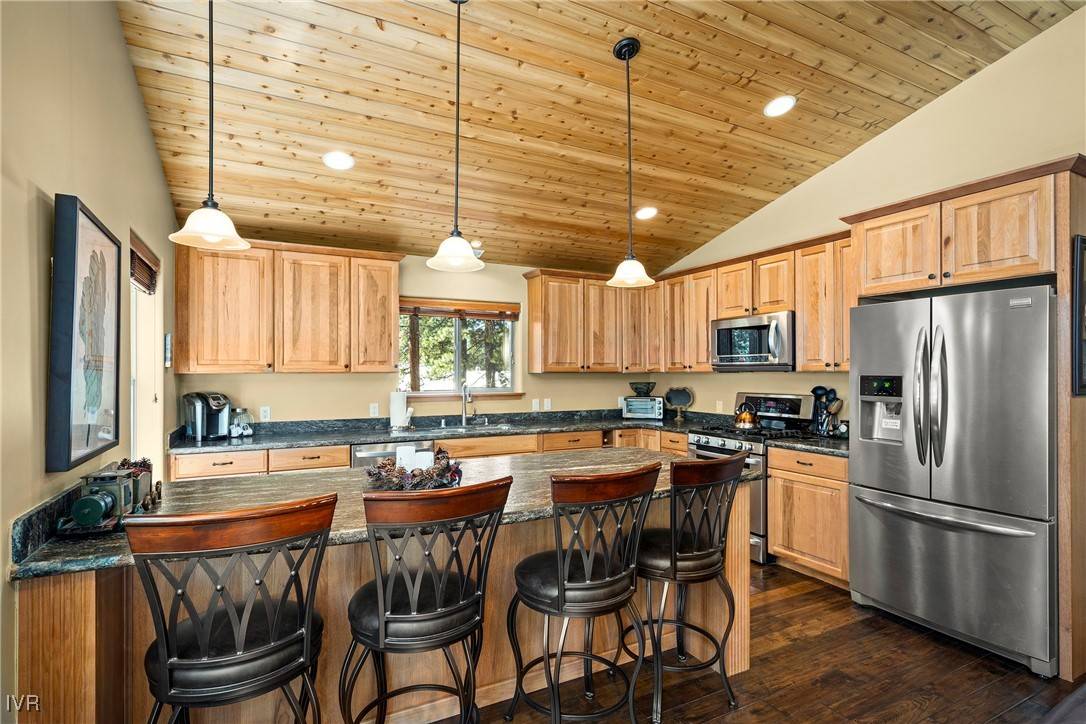 Incline Village, NV 89451,877 Northwood BLVD #2