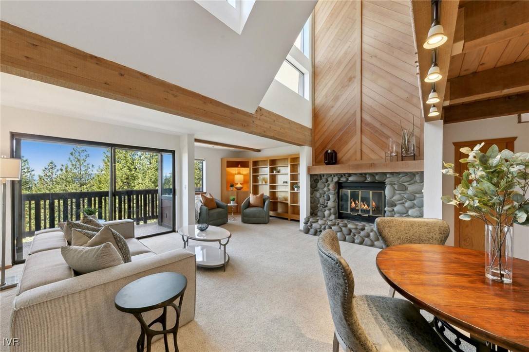 Incline Village, NV 89451,335 Ski WAY #352