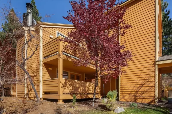 Incline Village, NV 89451,939 Incline Way #221