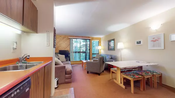 Whistler, BC V8E 0L8,2400 CAVENDISH WAY #4