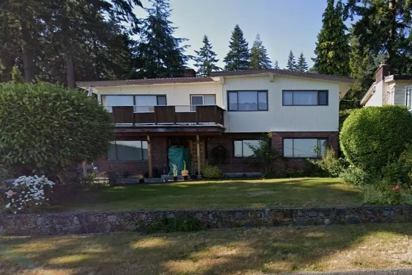 North Vancouver, BC V7N 3C1,516 HERMOSA AVE