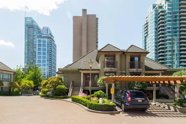 Burnaby, BC V5C 6P2,4425 HALIFAX ST #8