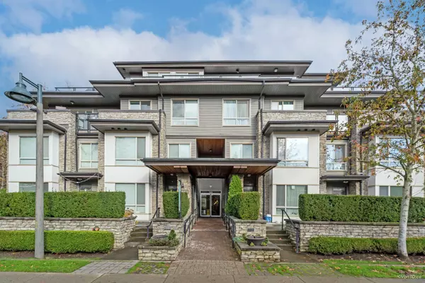 Burnaby, BC V3N 0B5,7478 BYRNEPARK WALK #413