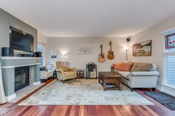 Vancouver, BC V5S 3Y7,7274 APPLEDALE PL