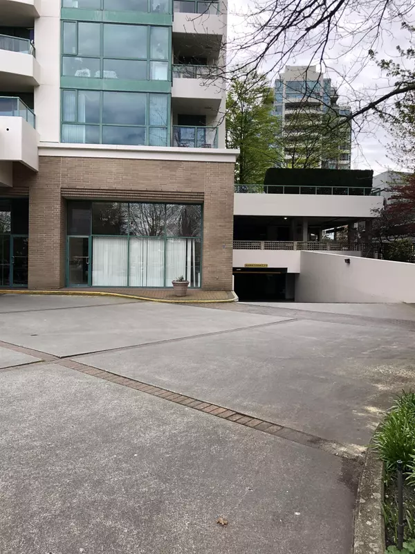 Burnaby, BC V5H 4R9,5899 WILSON AVE #203