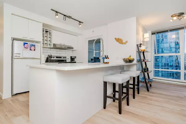 Vancouver, BC V6B 1T8,111 W GEORGIA ST #1708