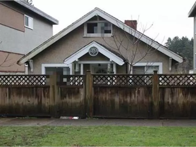 Vancouver, BC V5N 3J1,3054 CLARK DR