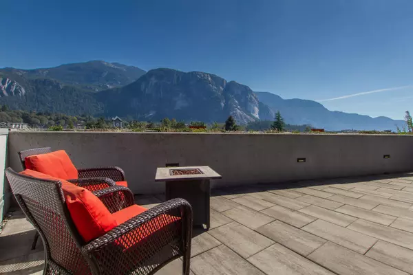 Squamish, BC V8B 0J8,38362 BUCKLEY AVE #404