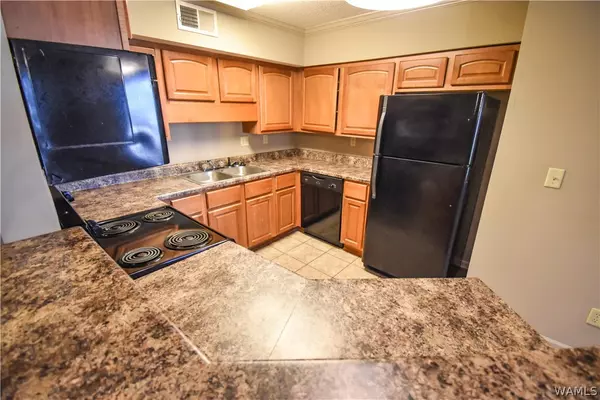 Tuscaloosa, AL 35404,2301 Veterans Memorial Pkwy #219