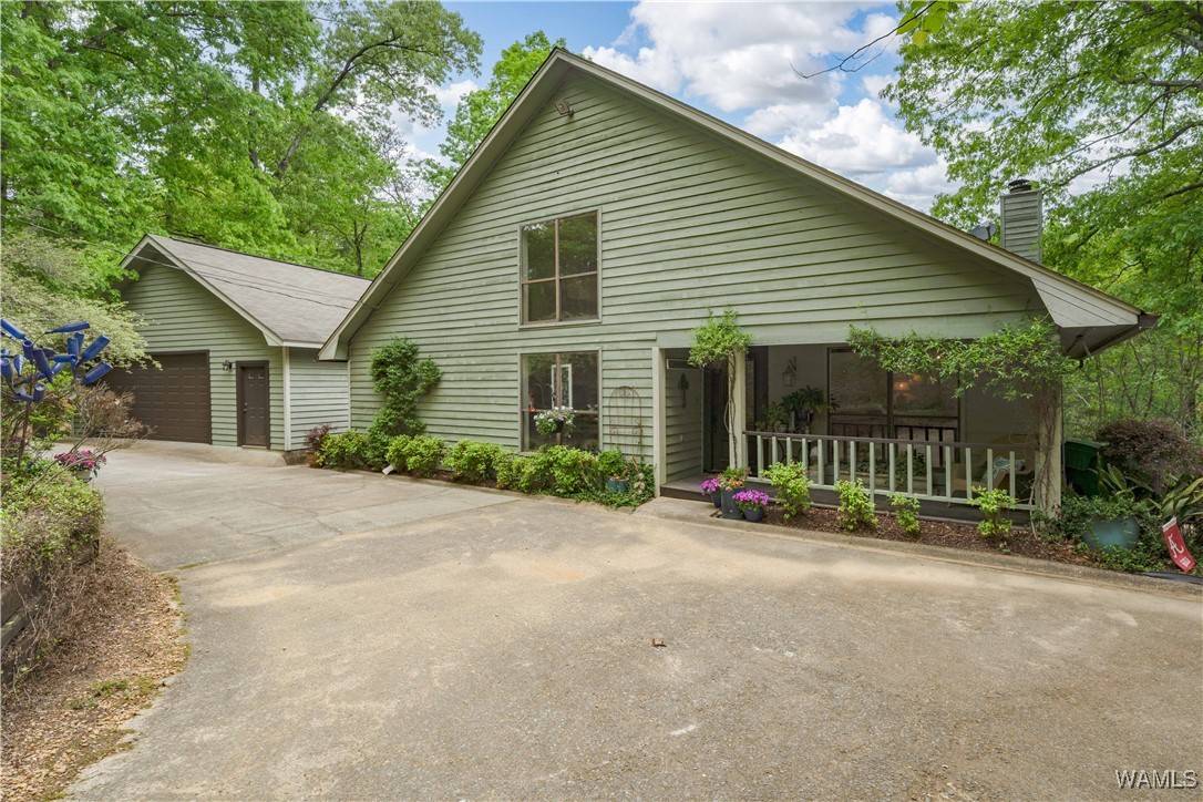 15693 Compass DR, Northport, AL 35475