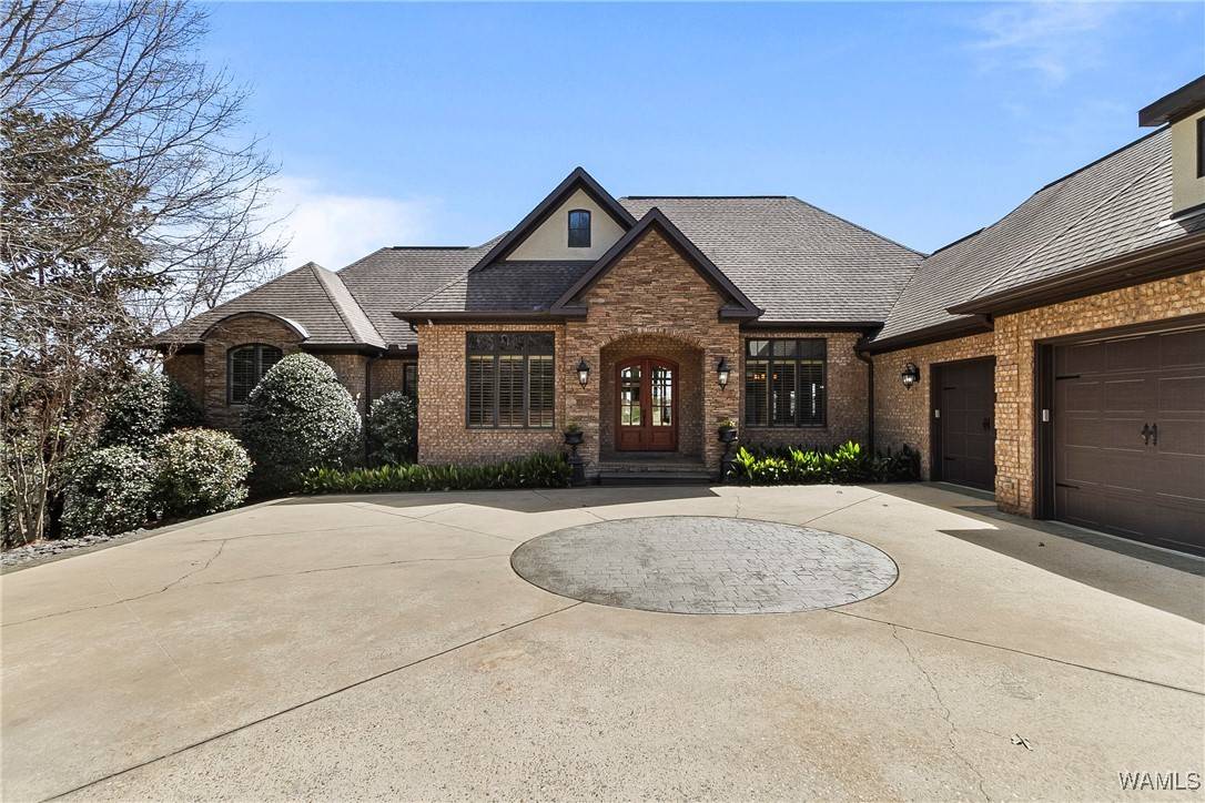 10416 Harbourtowne DR, Northport, AL 35475