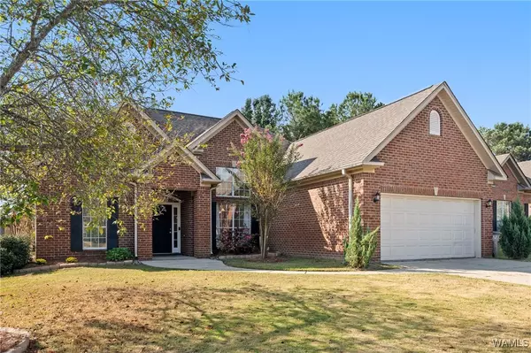 624 Old Cahaba Dr, Helena, AL 35080