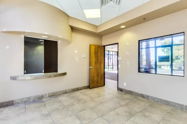 Mesa, AZ 85203,1345 E MCKELLIPS Road #101