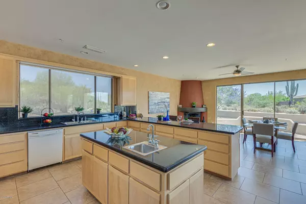 Carefree, AZ 85377,5679 E PERDIDO Drive
