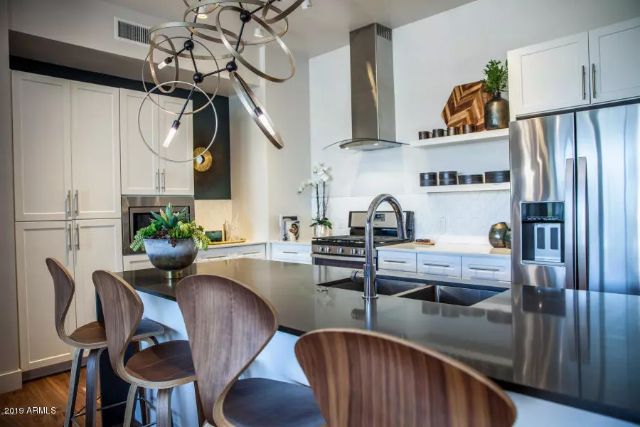 3131 N CENTRAL Avenue #5002, Phoenix, AZ 85012