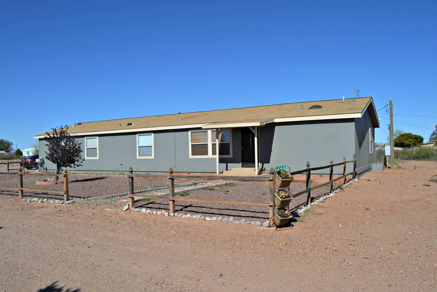 2448 N COUNTY HOSPITAL Road, Douglas, AZ 85607