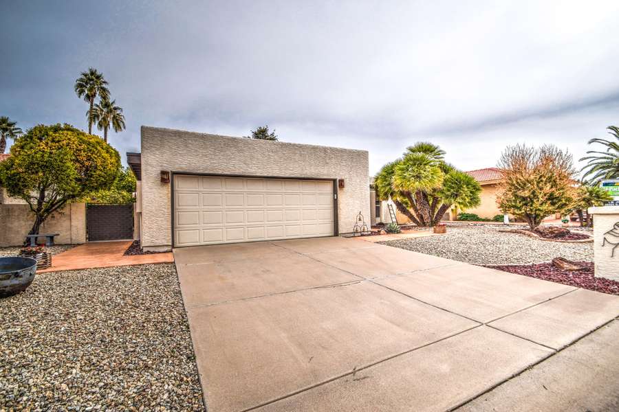 26421 S TRURO Drive, Sun Lakes, AZ 85248