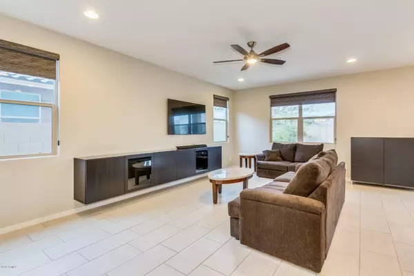 Phoenix, AZ 85085,2948 W WESTLAND Road