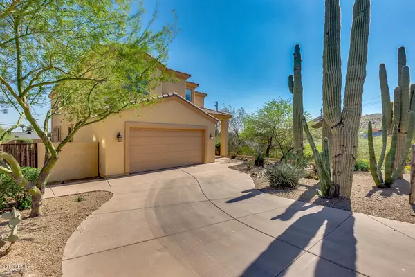 13 E FOOTHILL Drive, Phoenix, AZ 85020