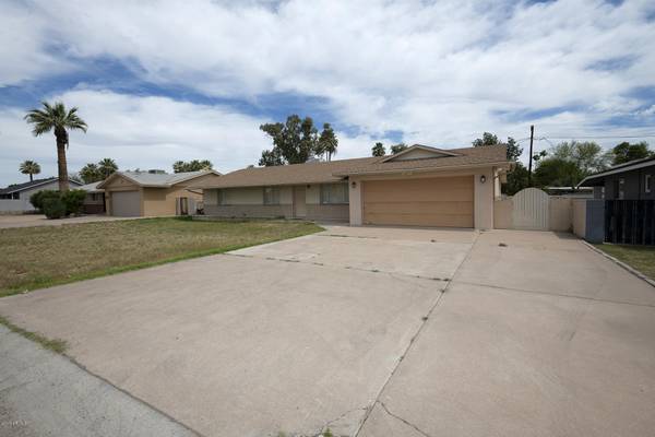 Phoenix, AZ 85013,6837 N 14TH Drive