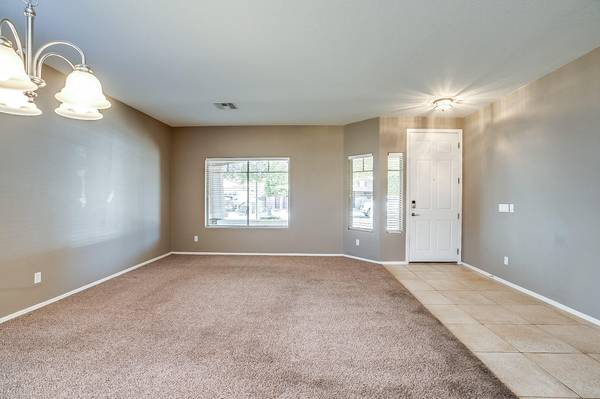 Chandler, AZ 85286,1075 E LOCUST Drive