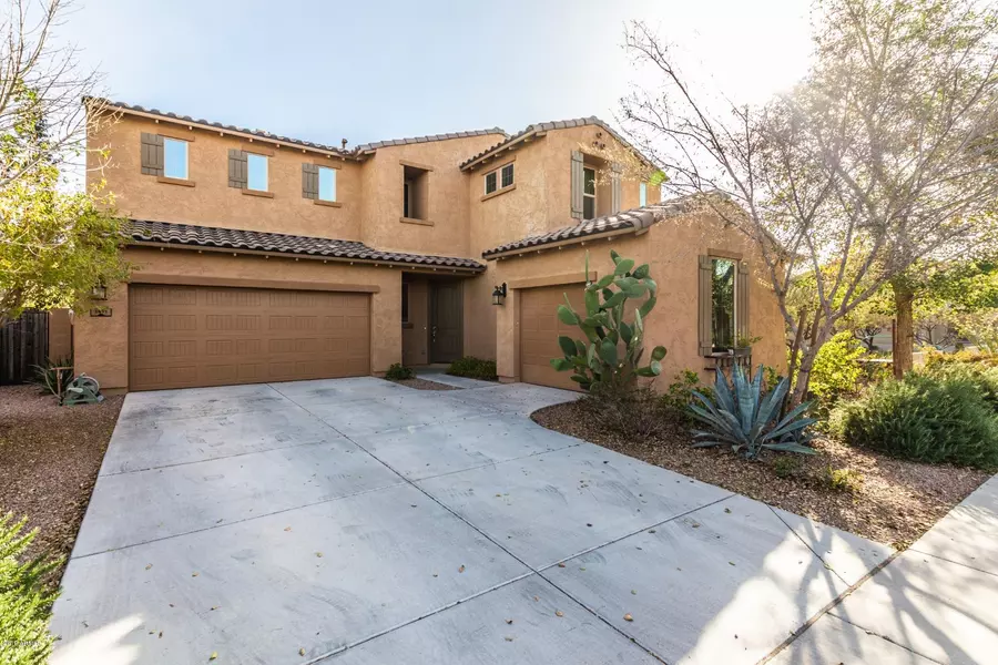 1491 E CANARY Drive, Gilbert, AZ 85297