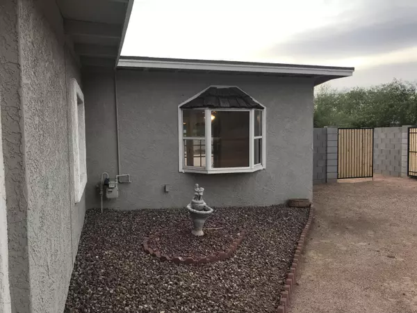 Apache Junction, AZ 85120,130 S SAGUARO Drive