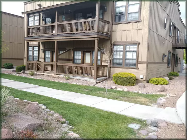 2399 QUARTER HORSE Trail #141, Overgaard, AZ 85933