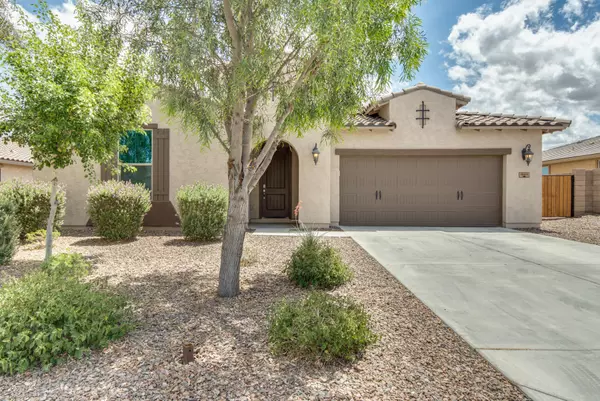 18619 W GLENROSA Avenue, Goodyear, AZ 85395