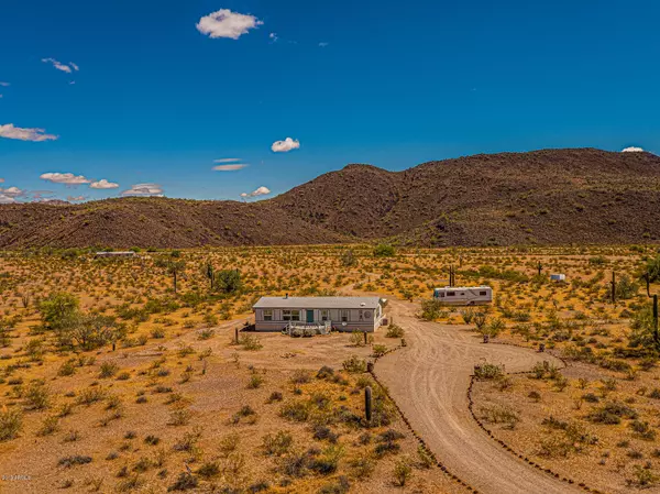 38936 W MOUNTAIN VIEW Road, Tonopah, AZ 85354