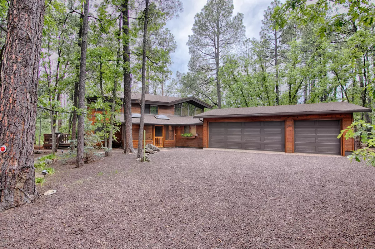 Pinetop, AZ 85935,3332 WHITE OAK Drive