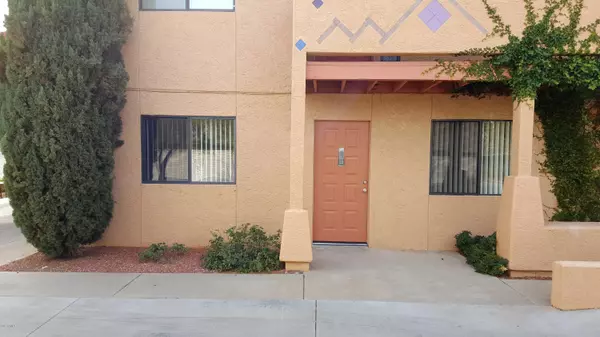 Wickenburg, AZ 85390,540 S WEST Road #1